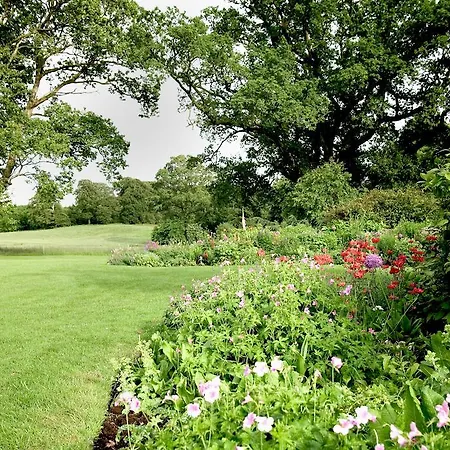 Semesterbostad Mornington House