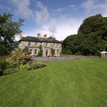 Mornington House *