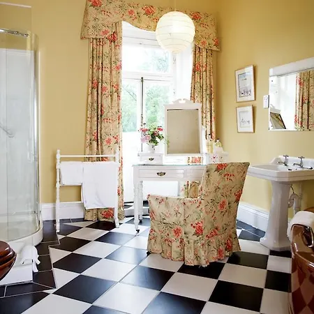 Mornington House *